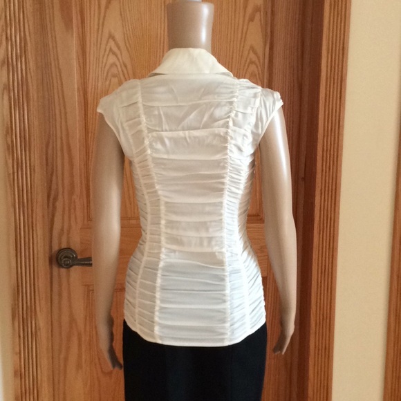 CATHERINE MALANDRINO Blouse. - Picture 7 of 8